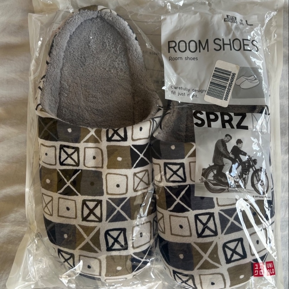 Uniqlo x Eames SPRZ NY Room Shoes • Limited Edition • New in Box • Discontinued